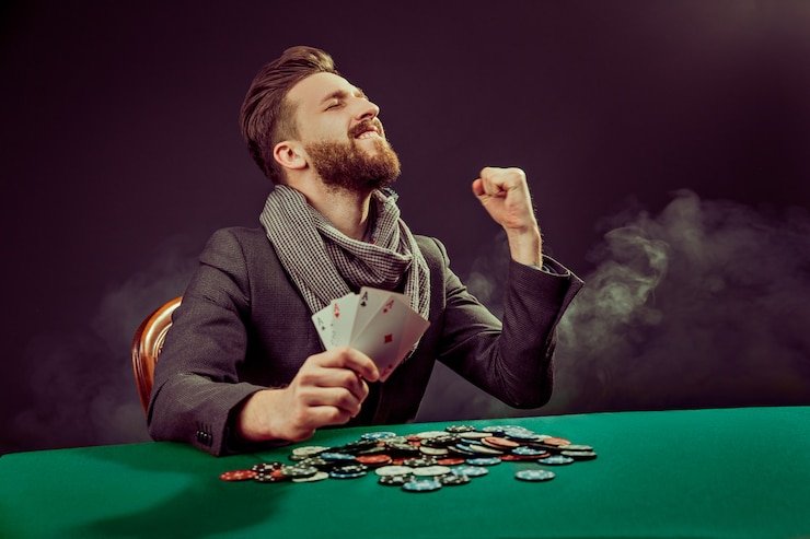 Dashboard Program Loyalitas penida menampilkan tingkat keanggotaan dan progress ke tingkat berikutnya